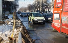 Снег тает и «европейский» Кишинев под руководством либерала Киртоакэ предстает во всей своей «красе». Пересечение бульвара Штефан чел Маре и улицы Измаил