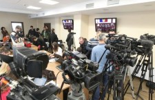 jurnalisti-in-Palrmanet