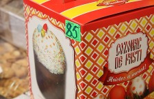 Меню пенсионеров к пасхальному столу: паска и десяток яиц