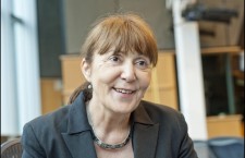 Моника Маковей