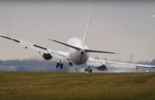 Самолет опасная посадка