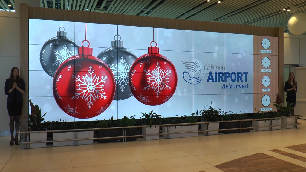 Вся жизнь аэропорта Кишинева - на гигантском информационном панно