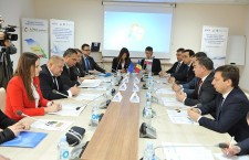 17001902_big1489152273