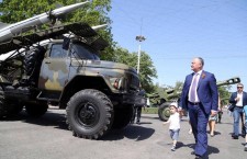 Додон выставка советская военная техника