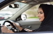 женщина за рулем